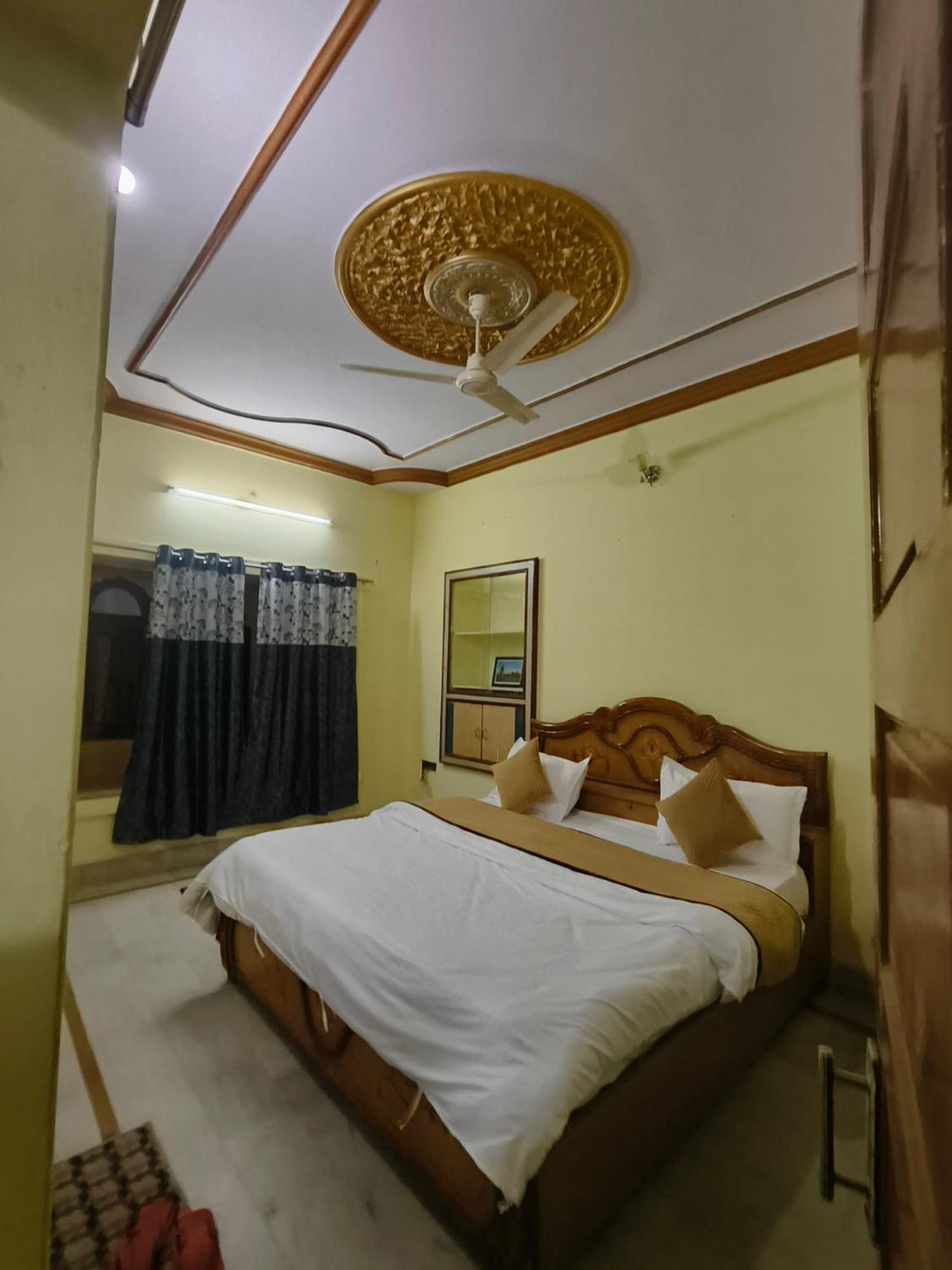 Hotel Navodaya Jaisalmer Exterior foto